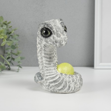 New Year's piggy bank "Minigummi" 12x12x17 cm-3