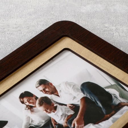 Photo frame of HDF "Our family" in 6 photos 10x15 cm (plastic screen)-2