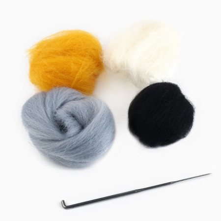 Owl wool brooch-2