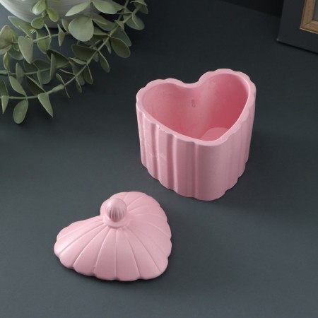 Casket with a lid - the candlestick "relief heart" 10x8x8cm, pink-1