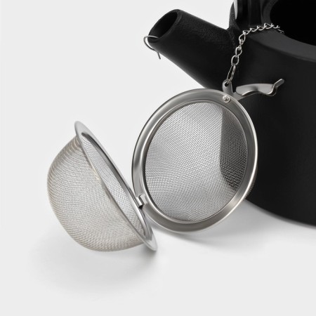 Cast iron kettle with enameled coating inside Magma "Saigon", 1.1 l, with sieve-5
