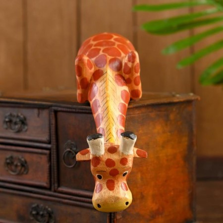 The souvenir tree "Giraffe Styop is peeping" 24x17x7 cm-3
