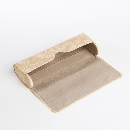 Case case on a cracker, beige color-3