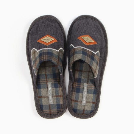 Male slippers closed, size 40/41-1