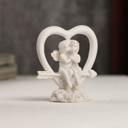 Polystone souvenir "Angels in the heart" 6x5.5x3 cm-3