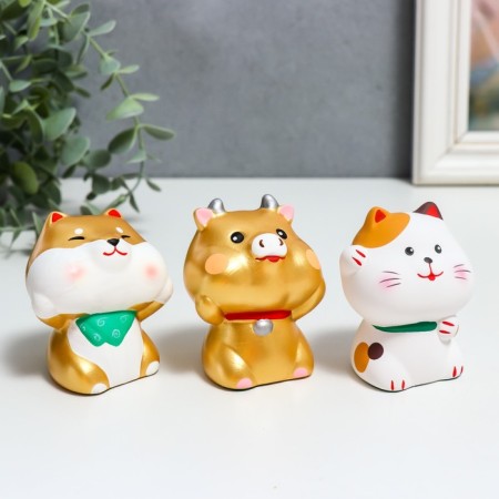 Souvenir Ceramics "Mani-Neko. Greeting" 7x5x7.8 cm mix