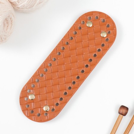The basis for knitted products to the leatherette "elongated braid" brown 6x18 cm