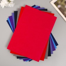A set of hard felt 