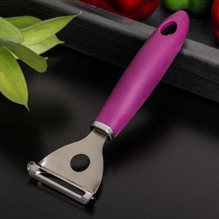 Vegetable cleaner BLADE, 18 cm, Soft-TOUCH handle, purple color-2