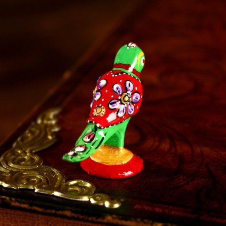 Souvenir "Green Parrot" aluminum 6.5x2.5x4.5 cm-2