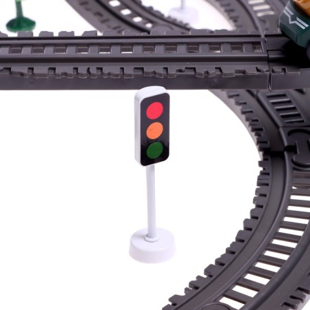 Railway "Lesopilka", nursery, works from batteries-3