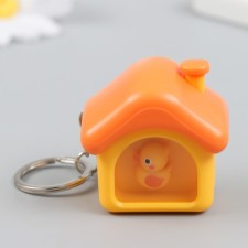 Фонарик свет на кольце "Уточка в домике" 3,5х4,3х4,2 см