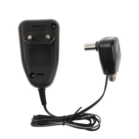The antenna "signal", 12 V, 100 mA, plug plug, with f, with F-1