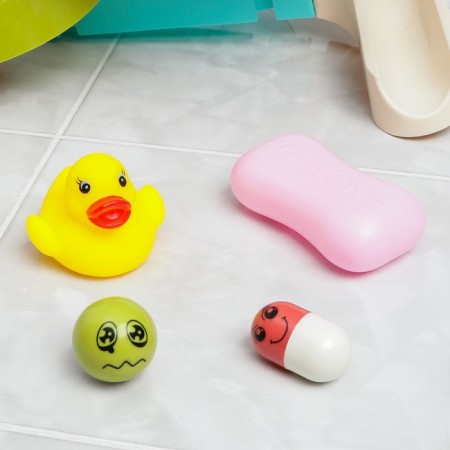 A set of bath toys "Water Hills"-1