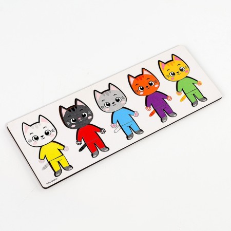 Wooden puzzle for children. Repeat on the sample of the "cats"-4