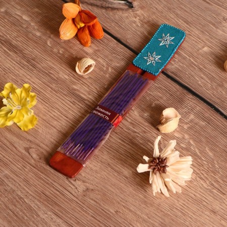 Karma 10 sticks with a wooden stand frosty freshness-2