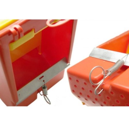 Bunker feeder for rabbits, plastic, with a lid-3