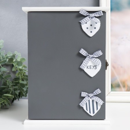 Keywater tree "Three hearts" gray 6x19x25.5 cm