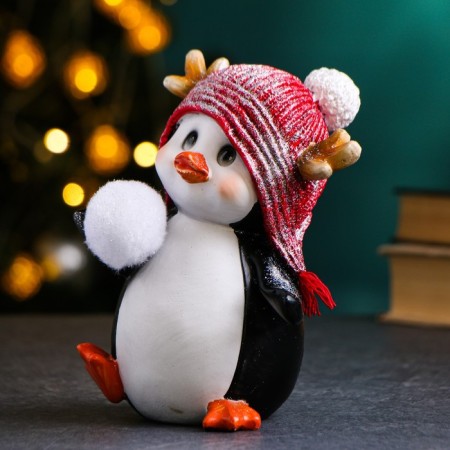 New Year's figure "Penguin with a snowball" in the right wing, 12x12x17cm-3