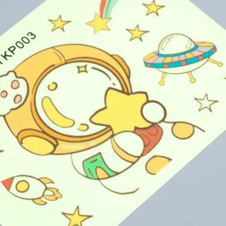 The plastic sticker glows in the dark on the switch "Cosmonaut with asterisk" 15.5x20 cm-3