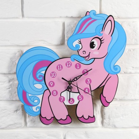 Pony watch, 30 x 30 cm