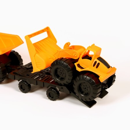 Self -Summer in a trailer 42 x 11 x 17 cm-4