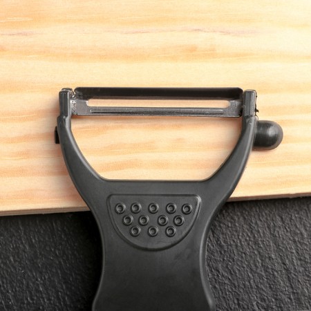 A set of kitchen supplies, 5 objects: knives 9.2 cm, 15.2 cm, vegetable cleaning, scissors, board, black color-1