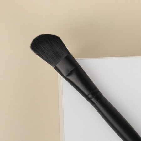 Premium makeup brush, beveled, 18 (+/- 1) cm, black color-3