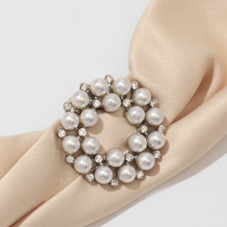 Clip for a “pearl” scarf, white color in silver-2