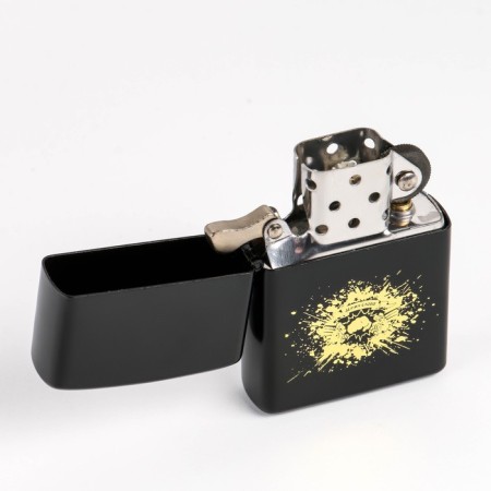 Gasoline lighter "fist"-1