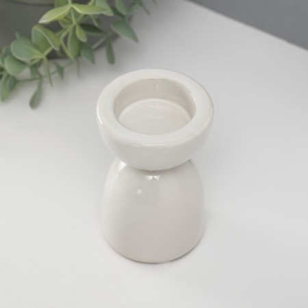 Ceramics candlestick per 1 candle "Illusion" d = 4 cm white 6.5x6.5x10 cm-2