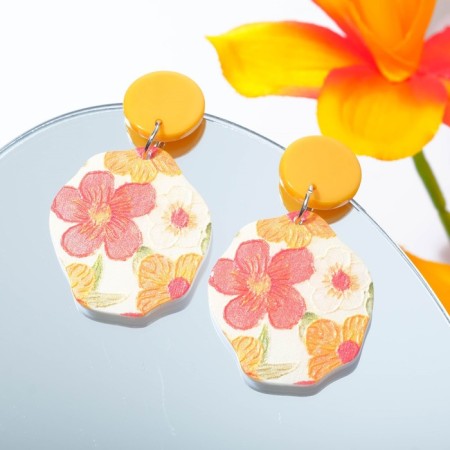 Earrings Plastic "Flowers" are large, colored-1