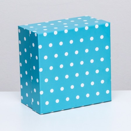 Gift box lid is, 19 x 19 x 10.5 cm. "Funny peas", Blue, White