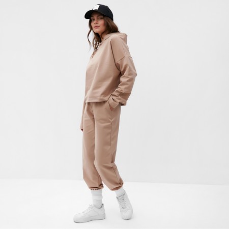 Women's costume (sweatshirt and trousers) Mist, p. 44-46, beige