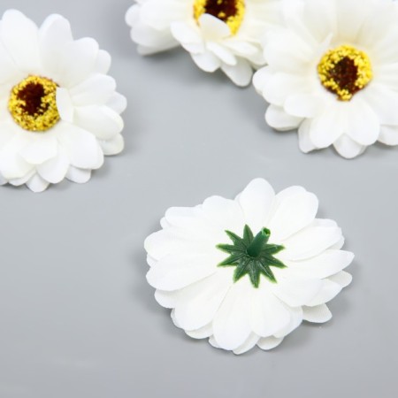 A bud on the leg for decorating "Chrysanthemum-bromachus White" d = 5 cm-1