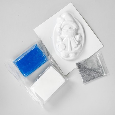 Soap with sparkles Figure “New Year. Magic moment "-1