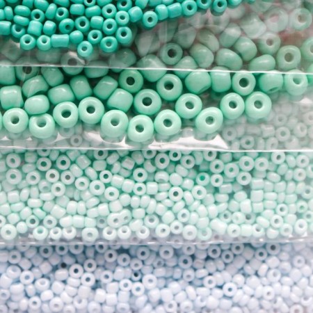 Round beads "shades of green" 8 colors x 10 grams-2
