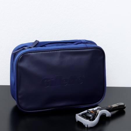Set of Gillette Fus Proglide Power + 1 Replaceable cassette and cosmetic bag Gillette-1