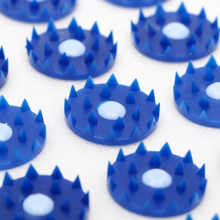 The Kuznetsova applicator, 70 spines, spanbond, 23 x 32 cm, blue.-3