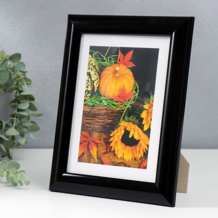 Plastic photo frame 15x20 cm 742 Black glossy (plastic screen)-1