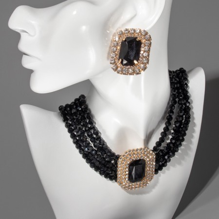Set 2 items; Earrings, necklace "luxury" large stone, black color in gold, 42 cm