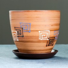 Flower Modern Modern Mounter with a stand