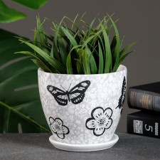 Flower pot 