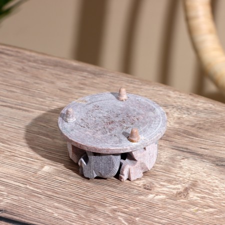 Boar stand "Elephants" stone 8x8x3 cm-3