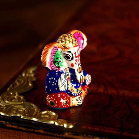 Souvenir "Wise Elephant" aluminum 4,5x4x2 cm-1