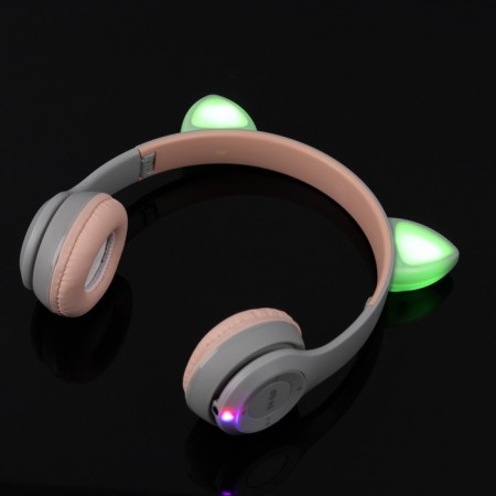 P47M headphones, wireless, full -size, BT, Microsd, microphone, AUX, with ears, white-7
