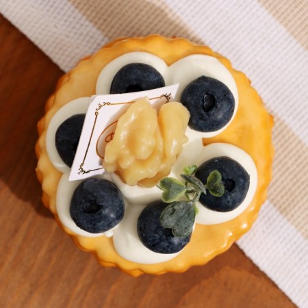Mulyage - Magnet "Cracker with blueberries" 7x7x6cm-2