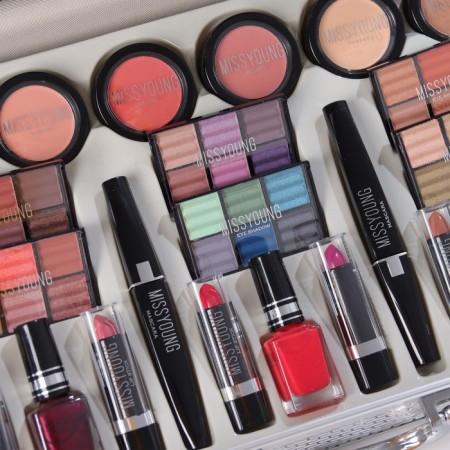 A set of professional cosmetics "Miss Young" No. 11-2