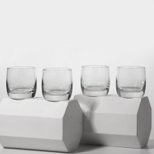 A set of low glass glasses 