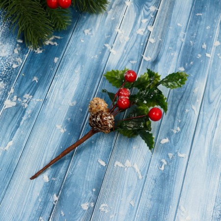 Decor "Winter Dreams" berries leaflets of cones, 15 cm-1